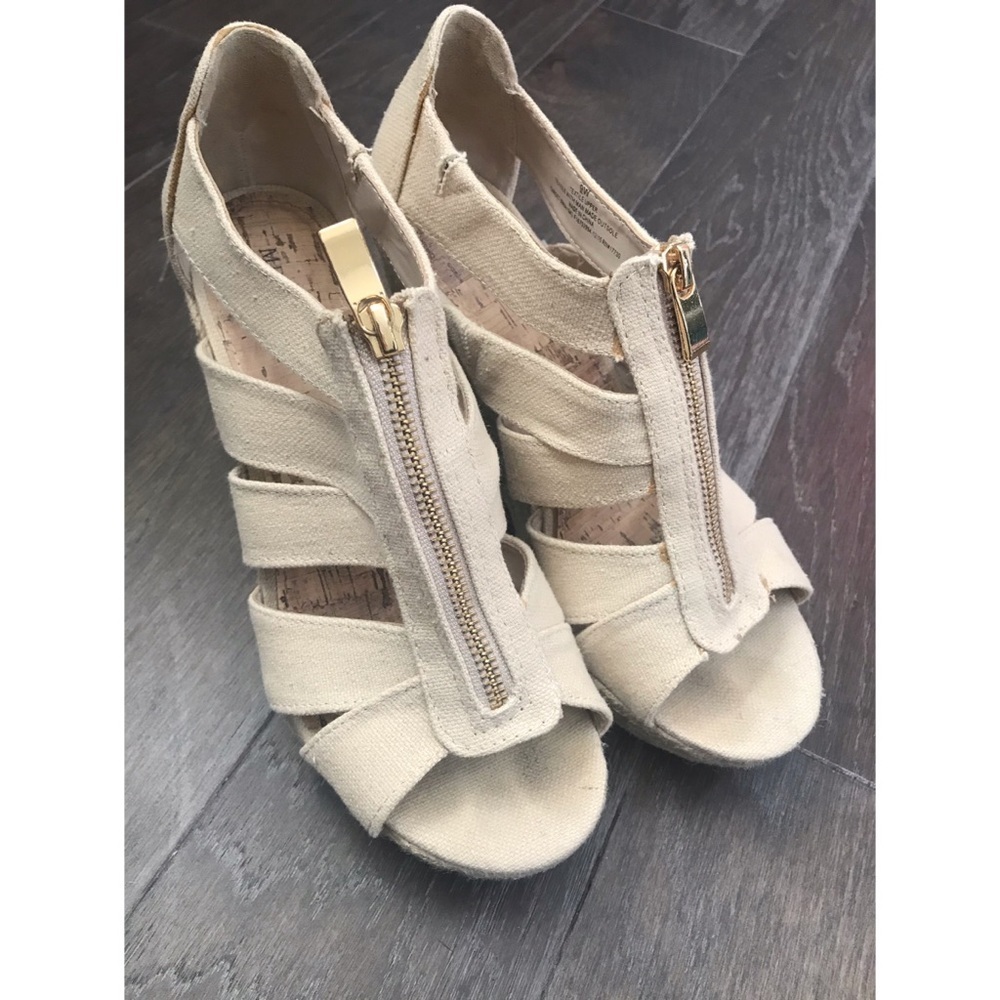 Wedge Sandals - Picture 6 of 7